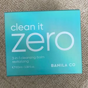 Banila Co clean it aero cleansing balm